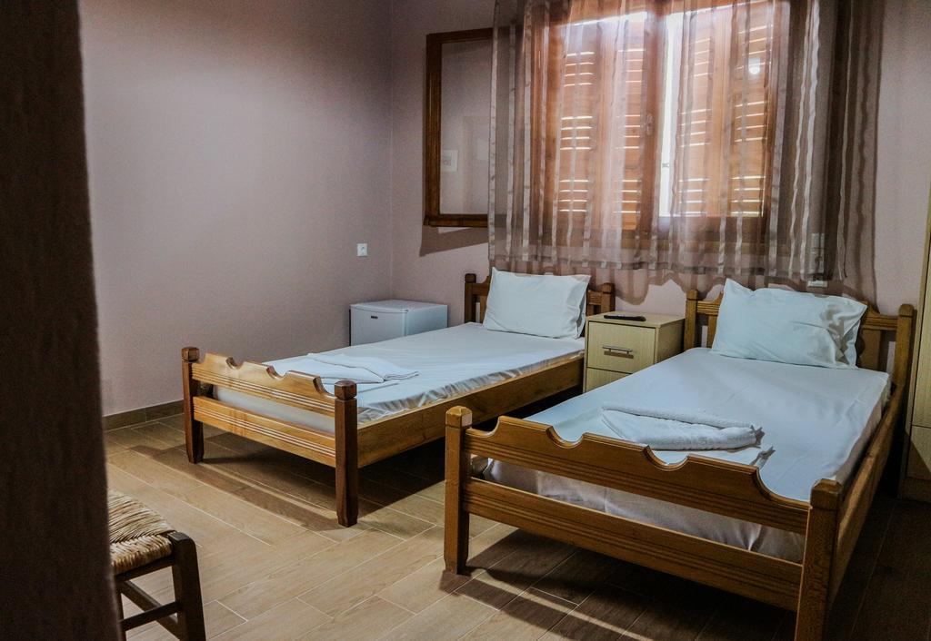 Hotel Elatofilito Athamanio Екстериор снимка