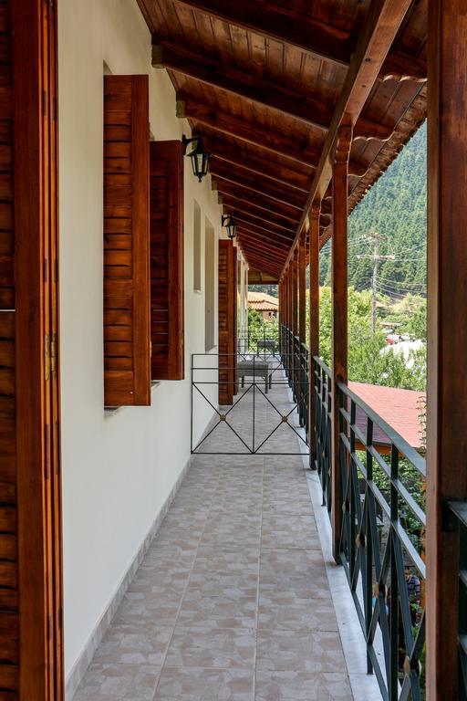 Hotel Elatofilito Athamanio Екстериор снимка