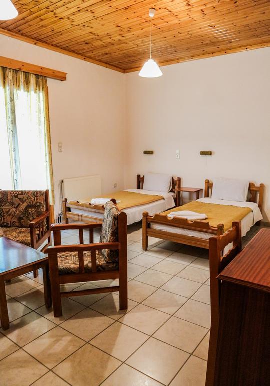 Hotel Elatofilito Athamanio Екстериор снимка